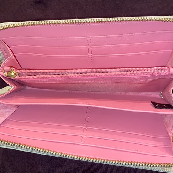 Coach Heritage Signature Wallet Pink Khaki Stripe Zip Wallet 8”x4” - Picture 3 of 15